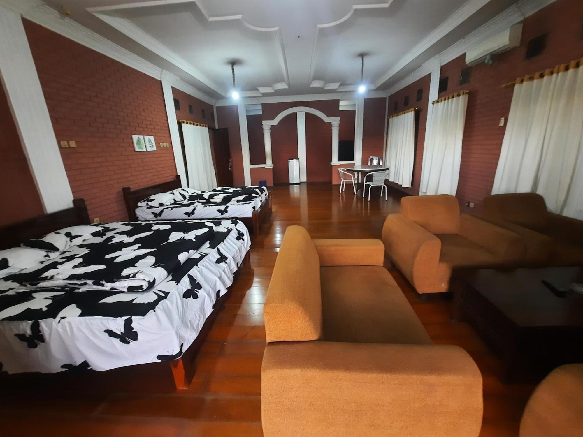 Wisma tamu Acidalia Syariah 2*